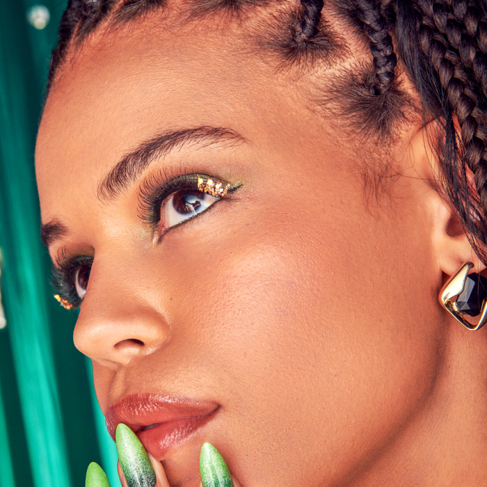 Sztuczne rzęsy kępki + aplikator + falscara bond WICKED limited KISS 1 szt