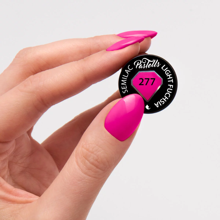 Lakier hybrydowy do paznokci light fuchsia #277 Semilac pastelowy róż 7 ml