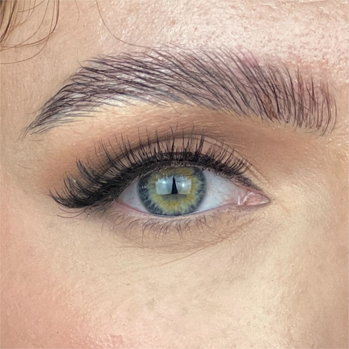 Sztuczne rzęsy na pasku + klej Looks So Natural Iconic KFL06C Kiss 3-pak